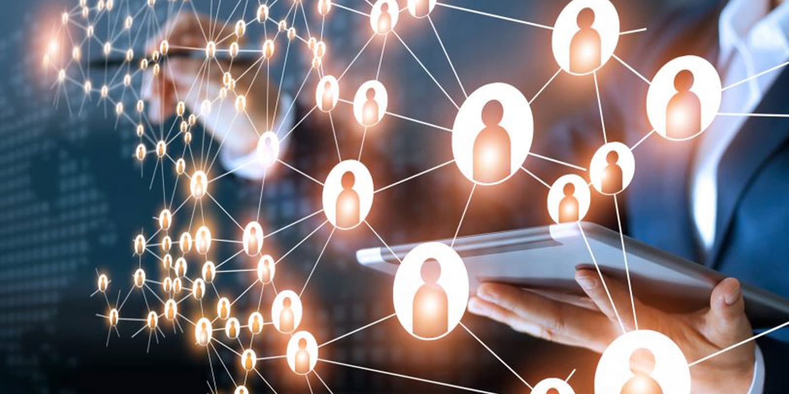A 360 degree Customer Experience using Intuitive Portal and Mobile App using Experience Cloud Platform